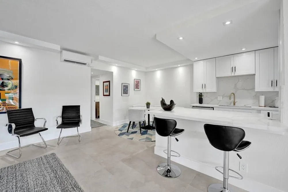 2866 NE 30th Street Fort Lauderdale, FL 33306