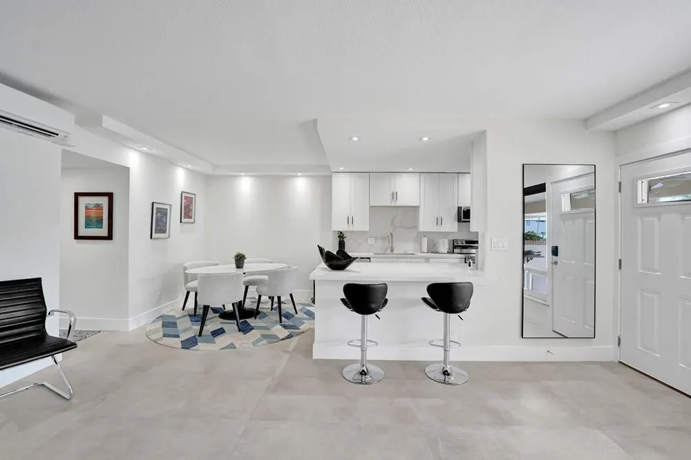 2866 NE 30th Street Fort Lauderdale, FL 33306