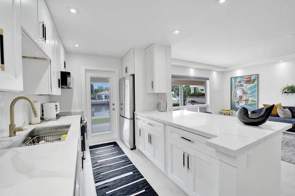 2866 NE 30th Street Fort Lauderdale, FL 33306