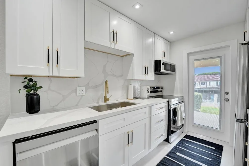2866 NE 30th Street Fort Lauderdale, FL 33306