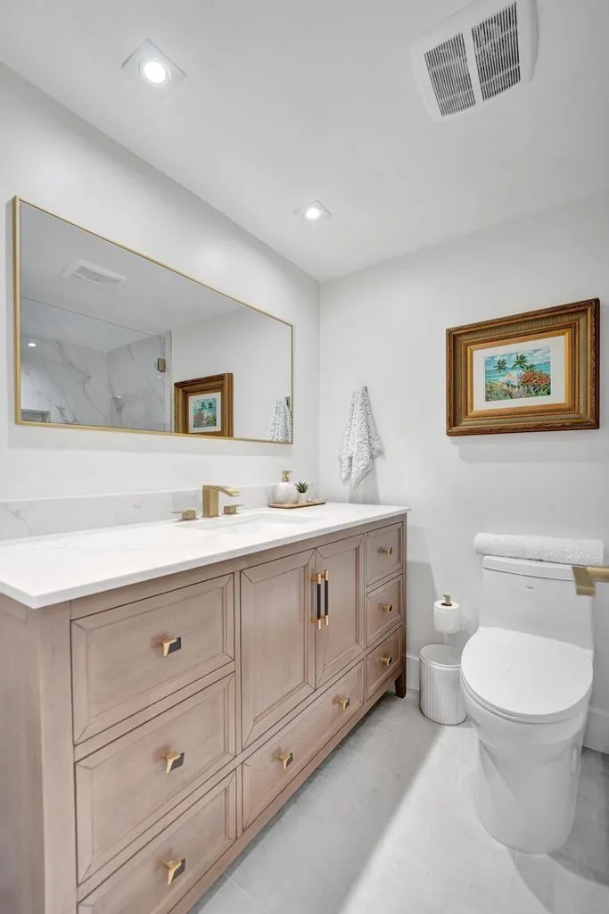 2866 NE 30th Street Fort Lauderdale, FL 33306
