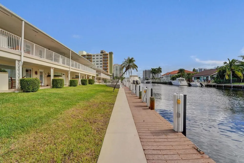 2866 NE 30th Street Fort Lauderdale, FL 33306