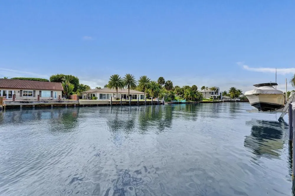 2866 NE 30th Street Fort Lauderdale, FL 33306