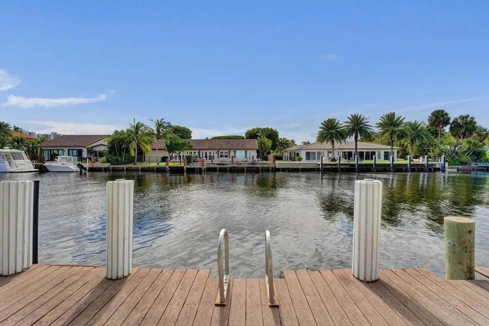 2866 NE 30th Street Fort Lauderdale, FL 33306