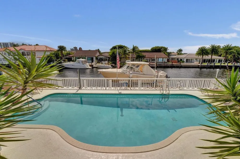 2866 NE 30th Street Fort Lauderdale, FL 33306