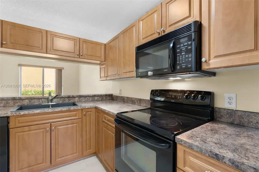 1178 Coral Club Dr #1178 Coral Springs, FL 33071