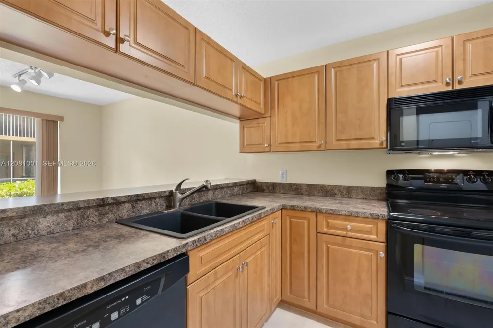 1178 Coral Club Dr #1178 Coral Springs, FL 33071