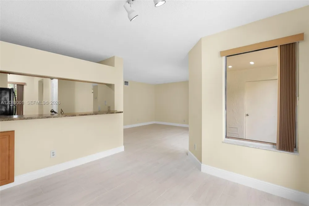 1178 Coral Club Dr #1178 Coral Springs, FL 33071
