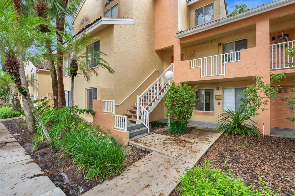 1178 Coral Club Dr #1178 Coral Springs, FL 33071