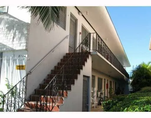 8132 Harding Ave #9 Miami Beach, FL 33141