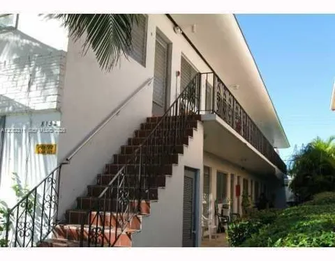 8132 Harding Ave #9