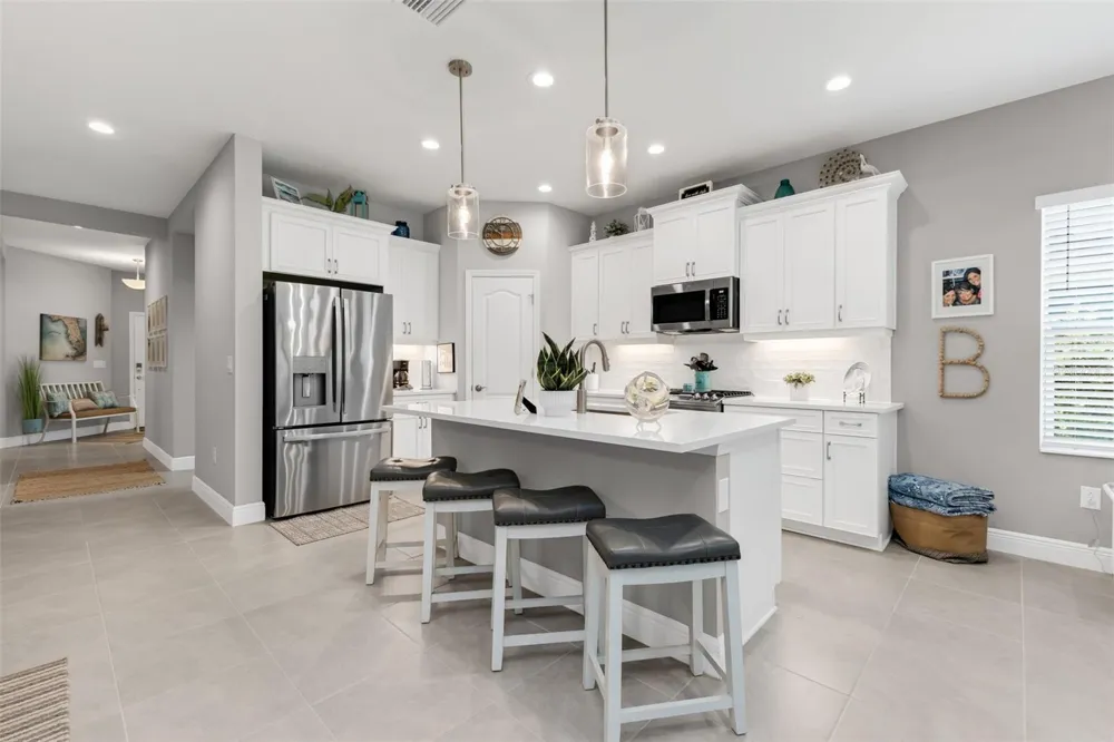 3881 WOODMONT DRIVE Parrish, FL 34219