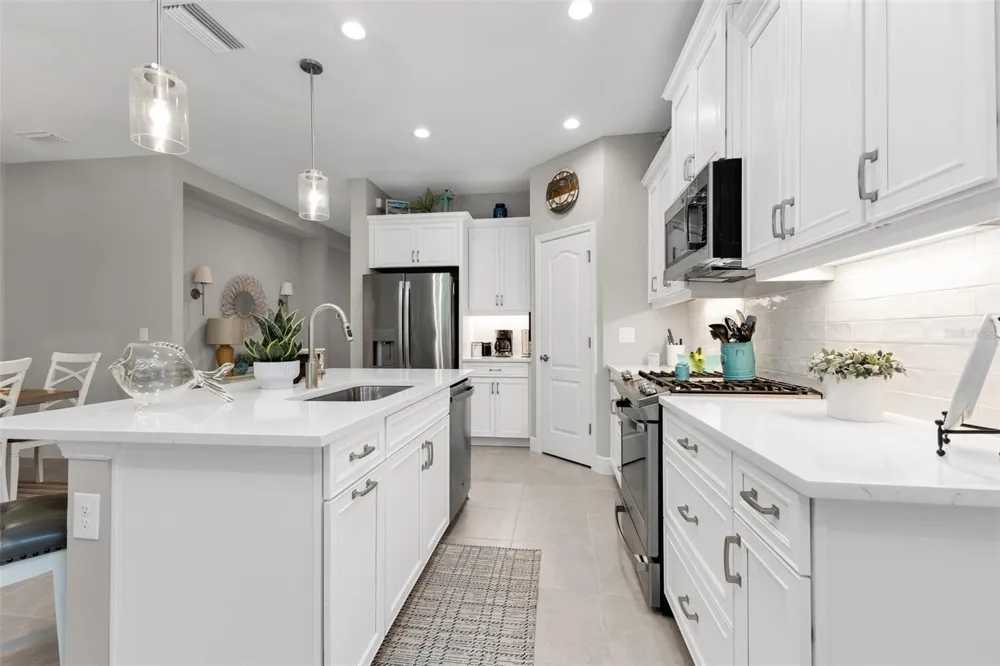 3881 WOODMONT DRIVE Parrish, FL 34219