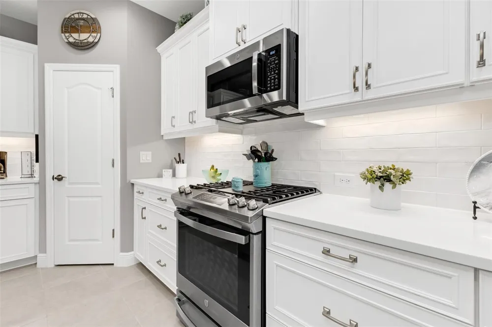 3881 WOODMONT DRIVE Parrish, FL 34219