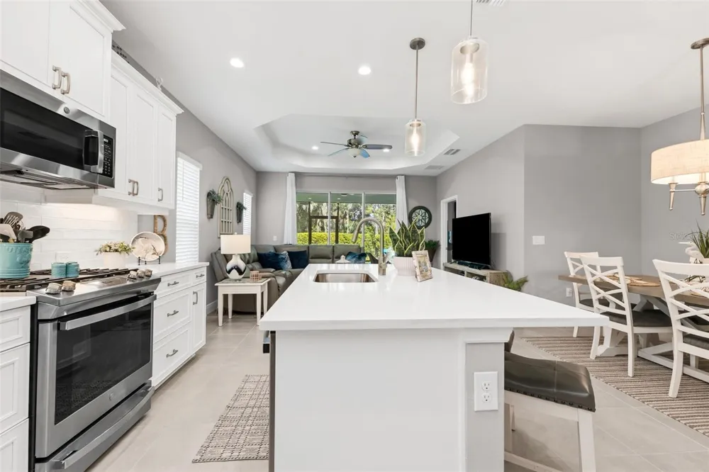 3881 WOODMONT DRIVE Parrish, FL 34219