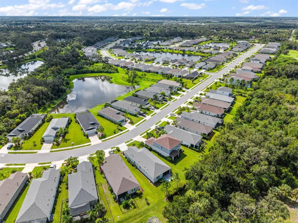 3881 WOODMONT DRIVE Parrish, FL 34219