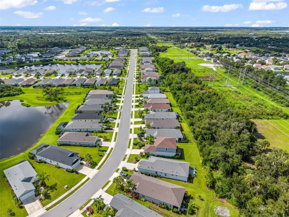 3881 WOODMONT DRIVE Parrish, FL 34219