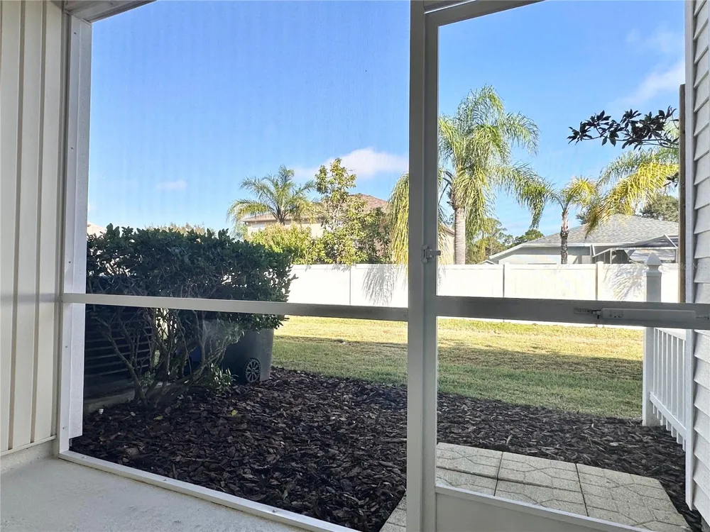 12276 COUNTRY WHITE CIRCLE Tampa, FL 33635