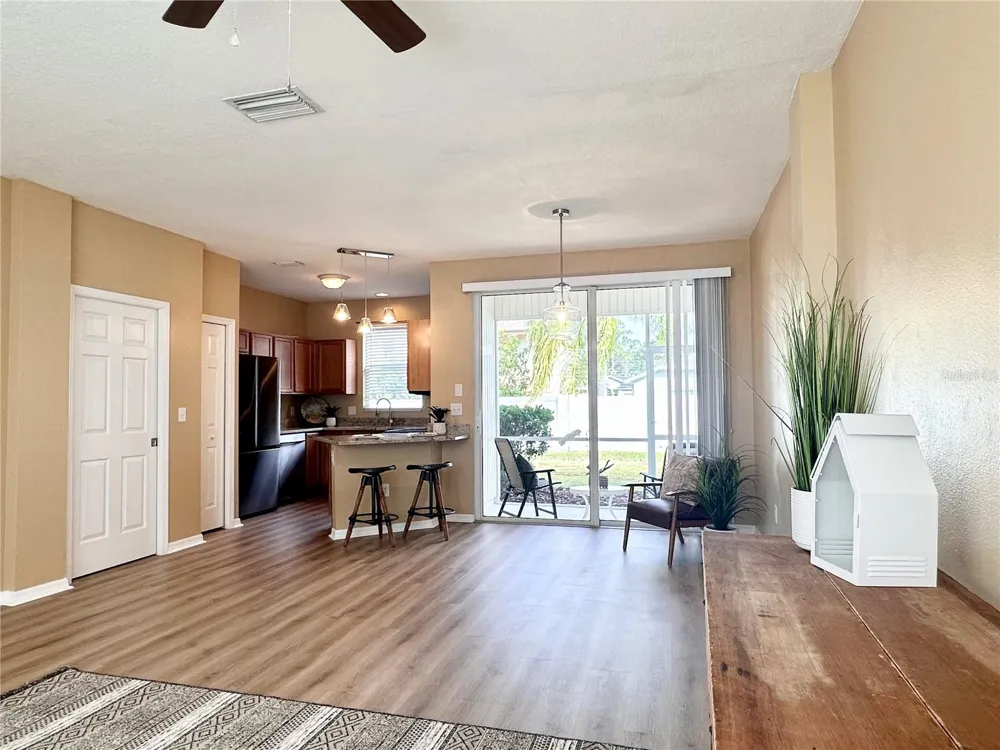 12276 COUNTRY WHITE CIRCLE Tampa, FL 33635