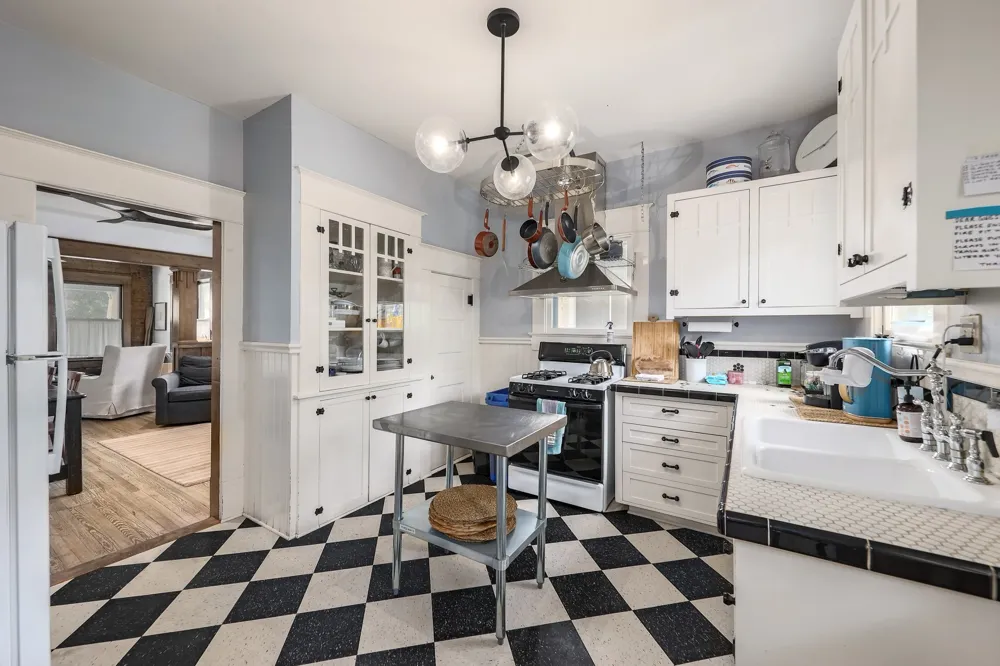 705 Patterson Avenue Austin, TX 78703