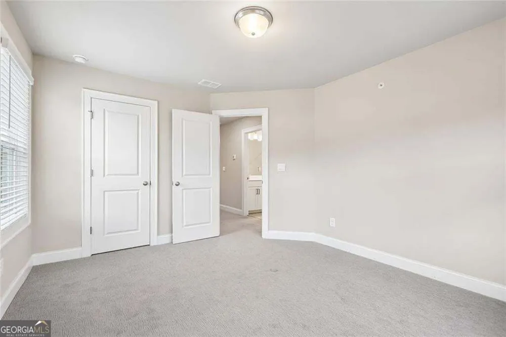 1037 Knoxboro LN Woodstock, GA 30188