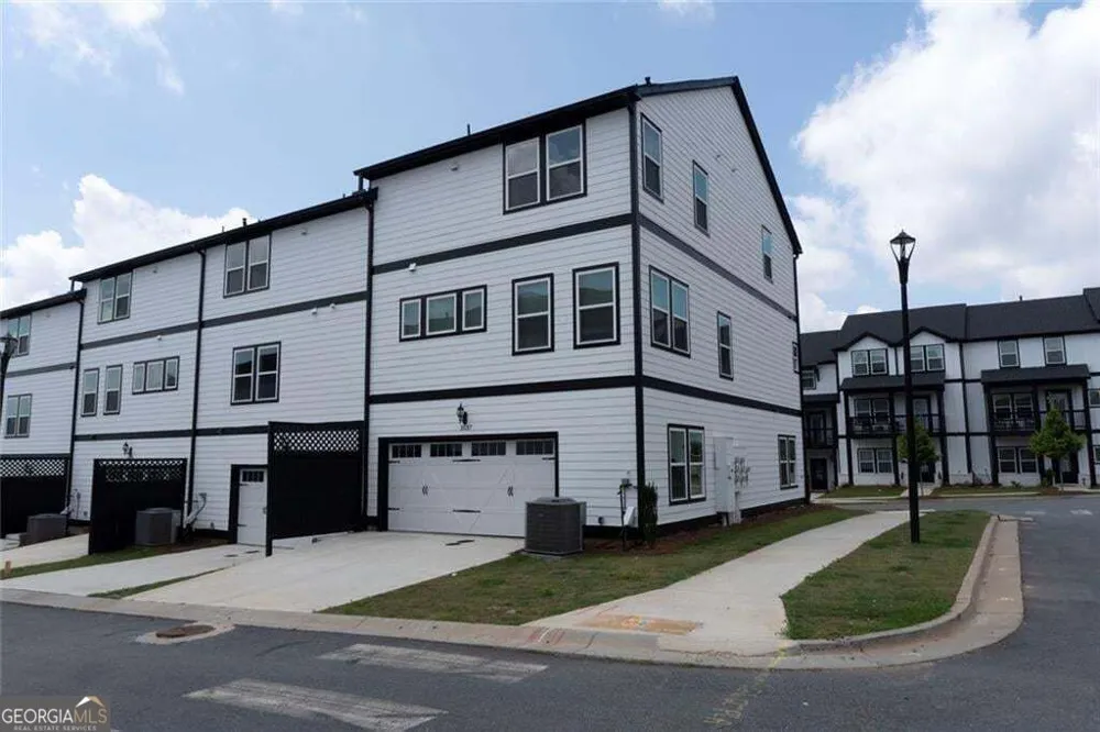 1037 Knoxboro LN Woodstock, GA 30188