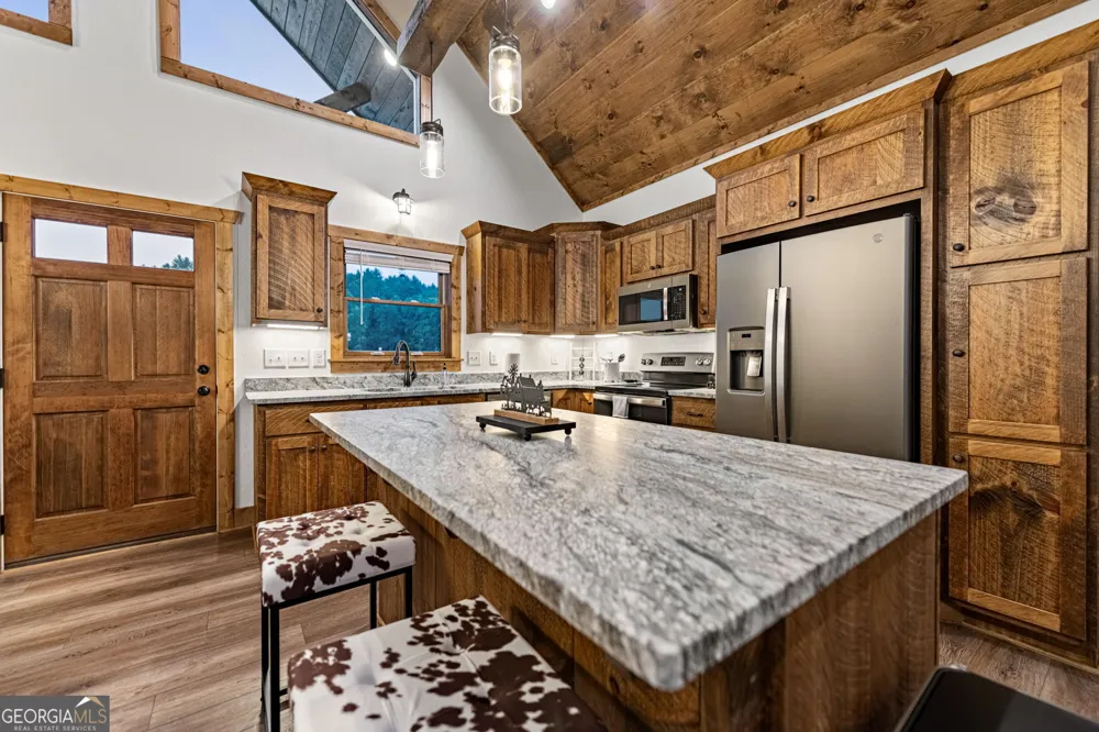 235 W Conasauga CRK Ellijay, GA 30540