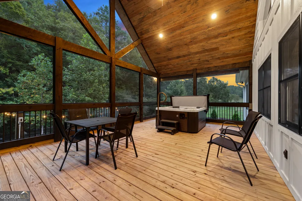 235 W Conasauga CRK Ellijay, GA 30540