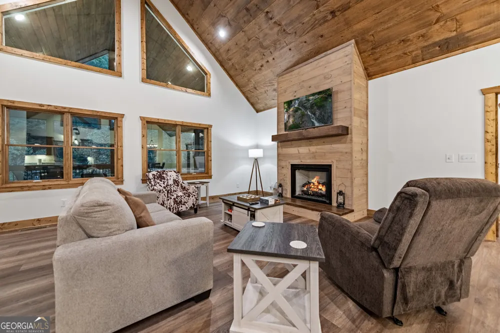 235 W Conasauga CRK Ellijay, GA 30540