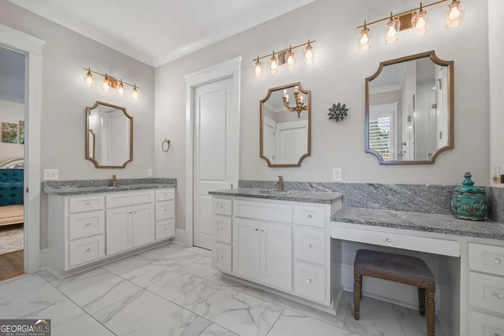 931 Antrim Glen DR Hoschton, GA 30548