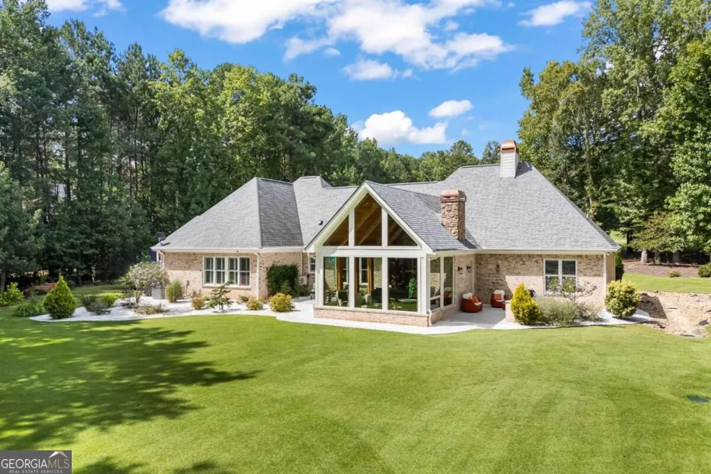 931 Antrim Glen DR Hoschton, GA 30548