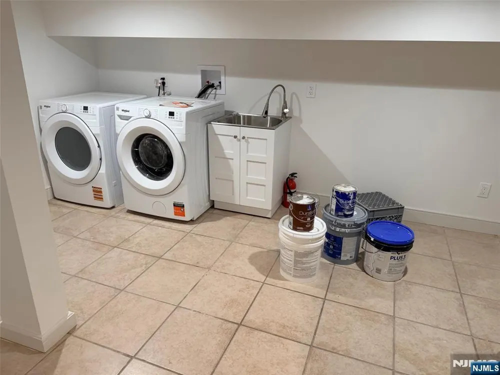 248 E Forest Avenue 1 Teaneck, NJ 07666