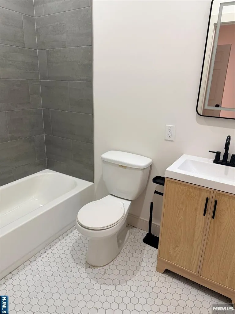 248 E Forest Avenue 1 Teaneck, NJ 07666