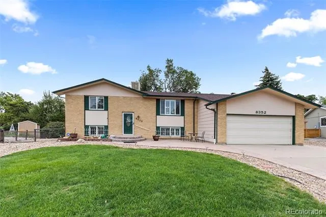8352 Dover Court Arvada, CO 80005