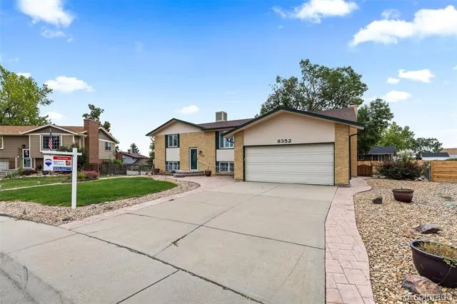 8352 Dover Court Arvada, CO 80005