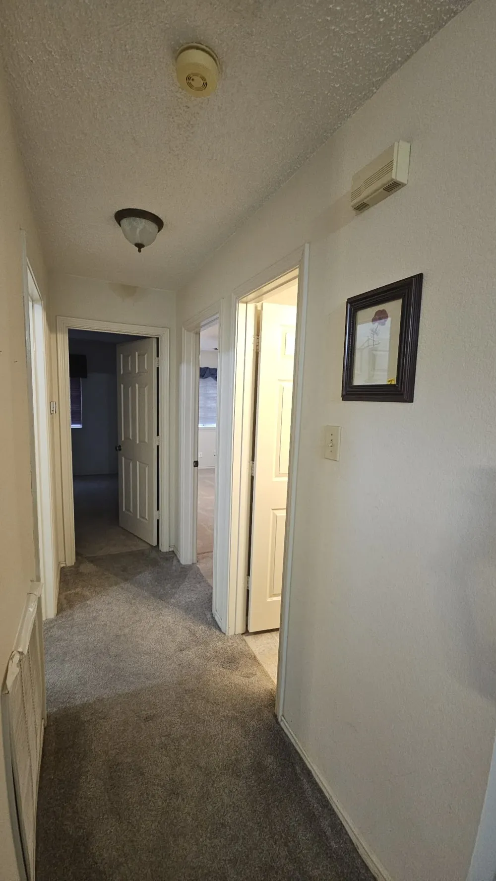 827 Quail Brook Drive Arlington, TX 76001
