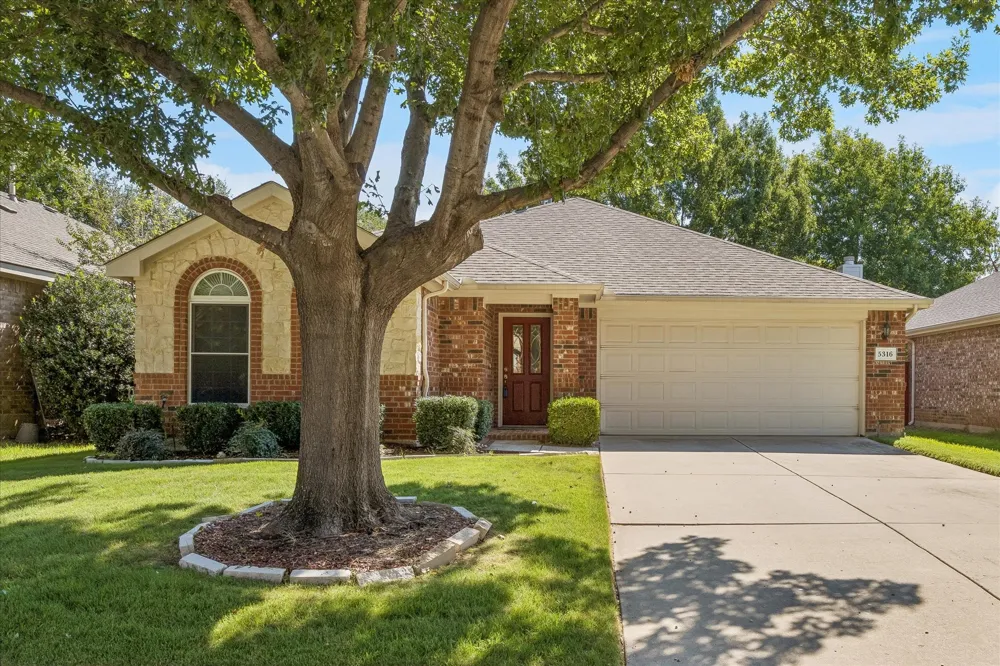 5316 Shepherd Place Flower Mound, TX 75028