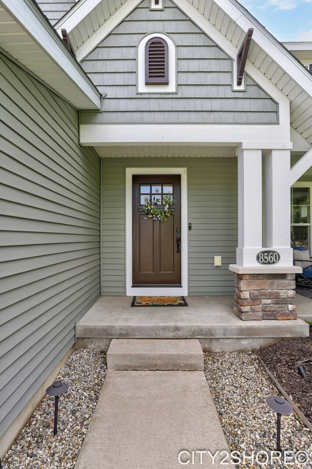 8560 Twin Lakes Drive Jenison, MI 49428