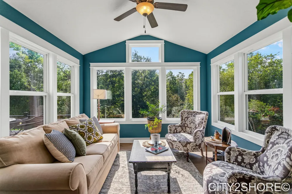 8560 Twin Lakes Drive Jenison, MI 49428