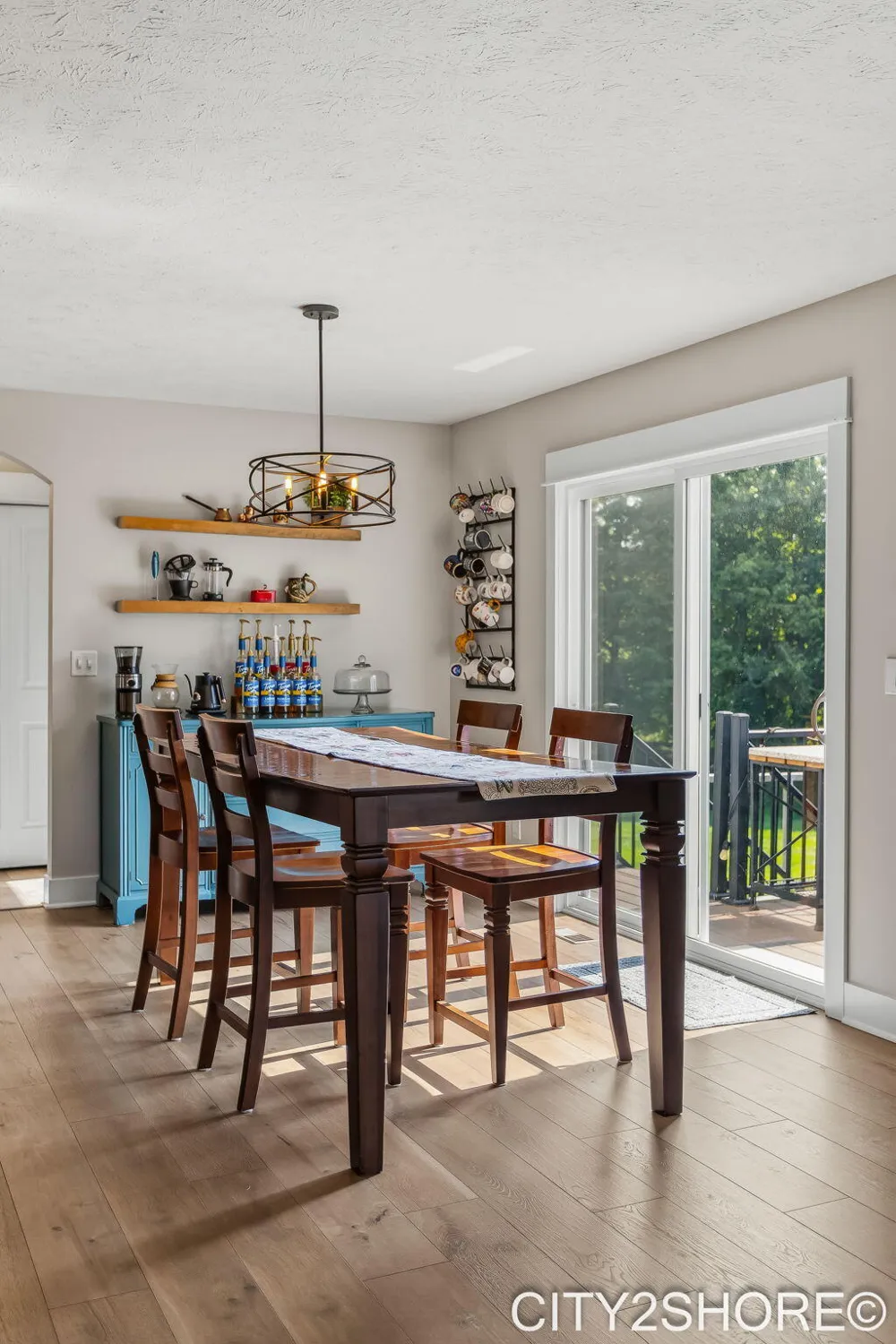 8560 Twin Lakes Drive Jenison, MI 49428