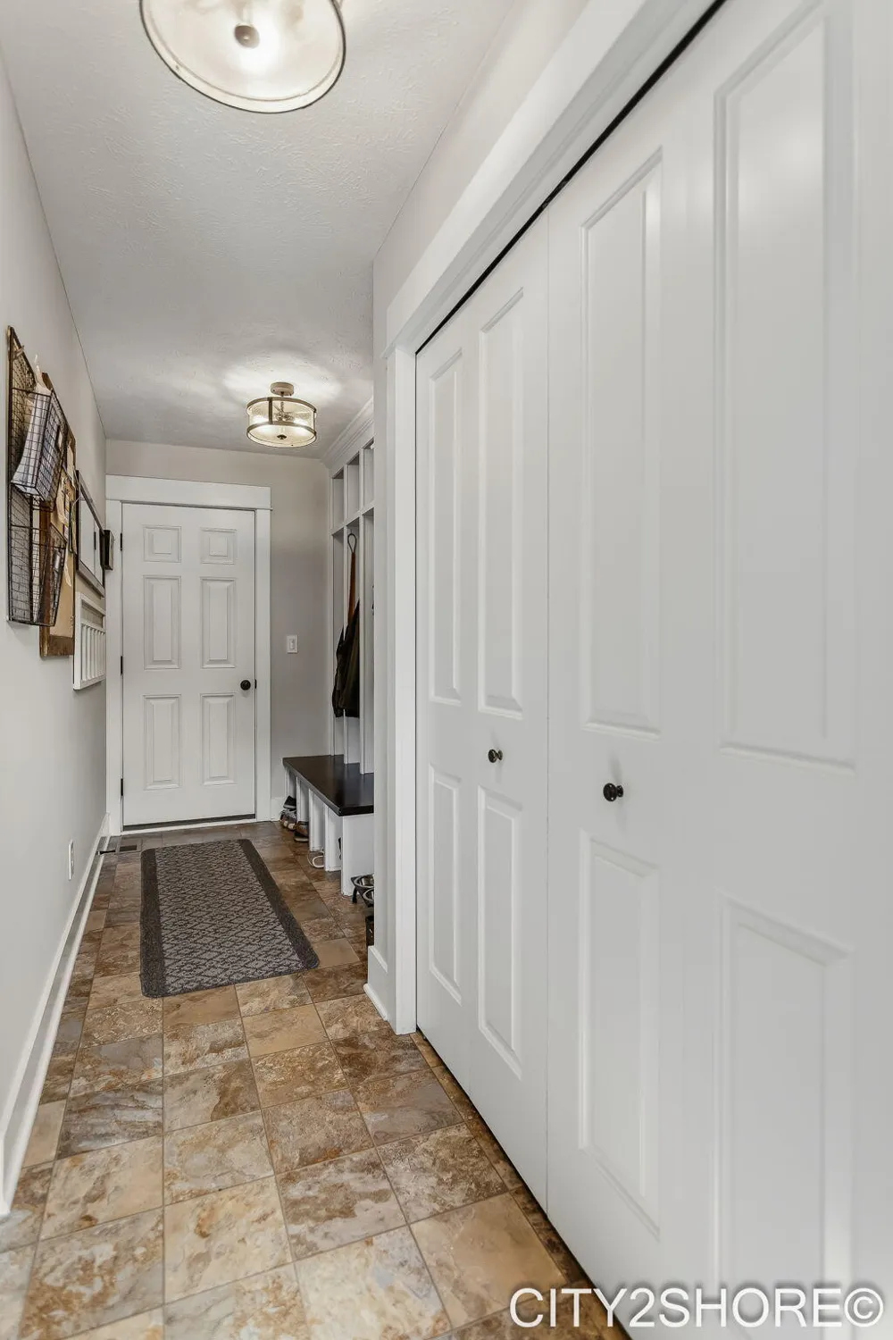 8560 Twin Lakes Drive Jenison, MI 49428