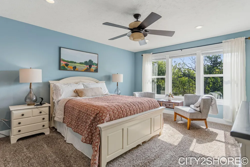8560 Twin Lakes Drive Jenison, MI 49428