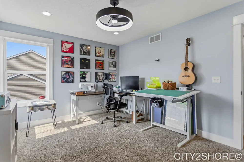 8560 Twin Lakes Drive Jenison, MI 49428