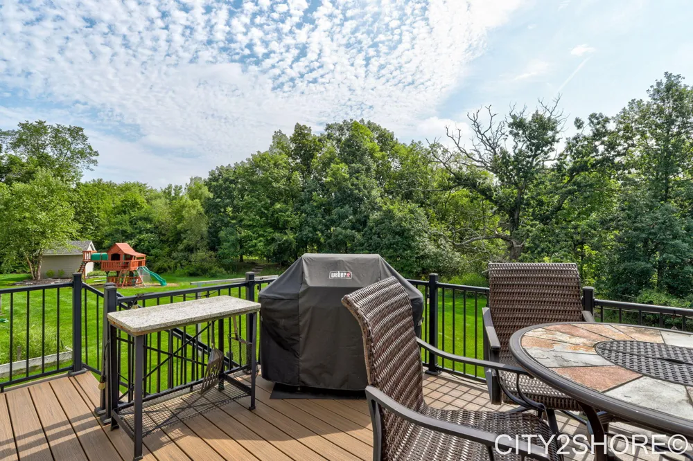 8560 Twin Lakes Drive Jenison, MI 49428