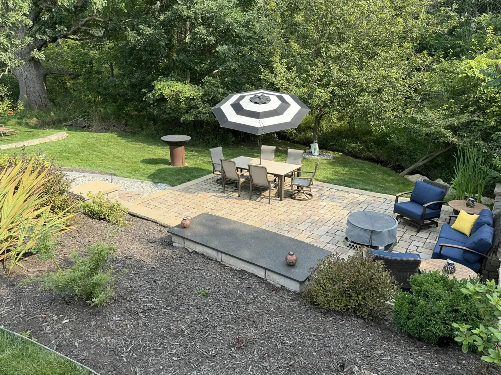 8560 Twin Lakes Drive Jenison, MI 49428