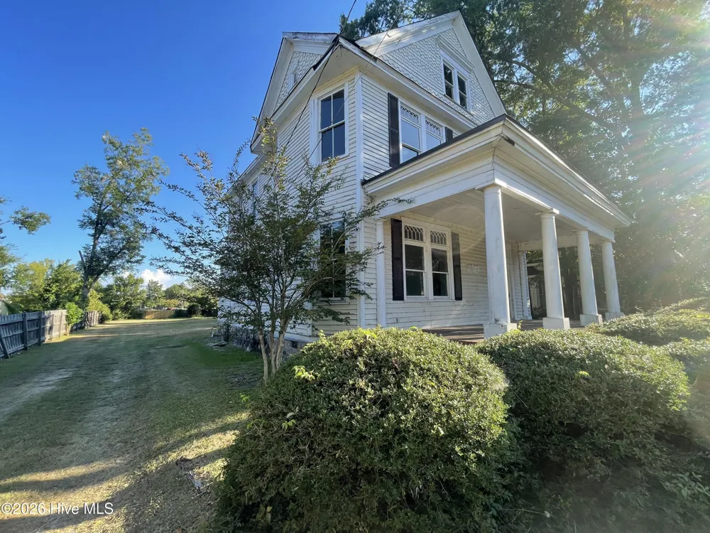 211 White Oak Street Thomson, GA 30824