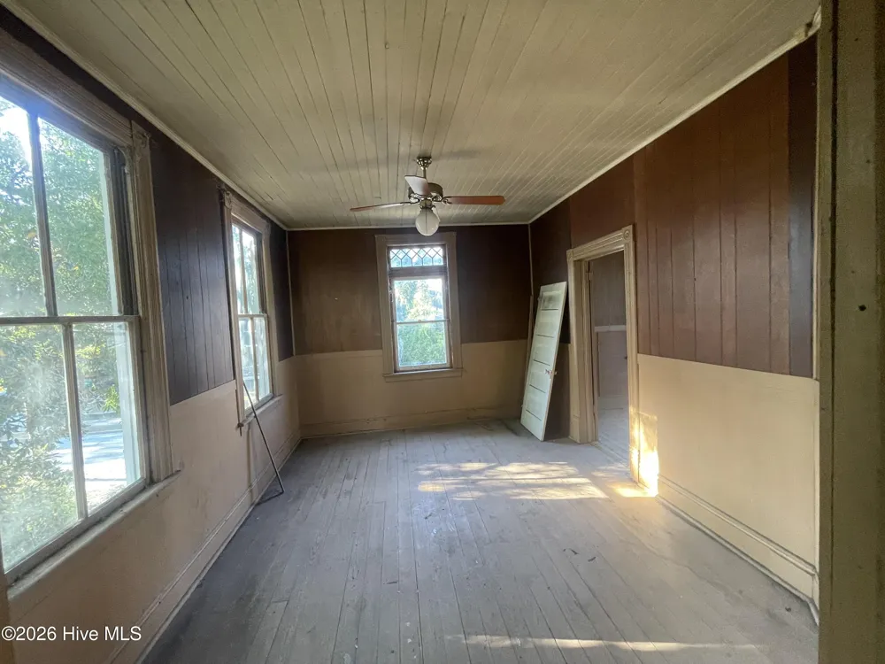 211 White Oak Street Thomson, GA 30824