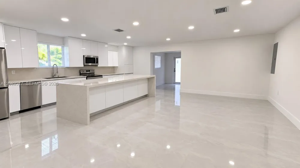 776 NW 10th St Florida City, FL 33034