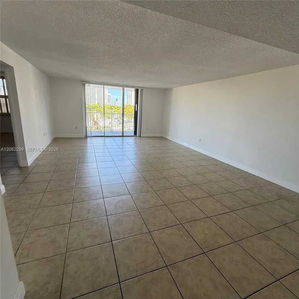 2851 NE 183rd St #501E Aventura, FL 33160