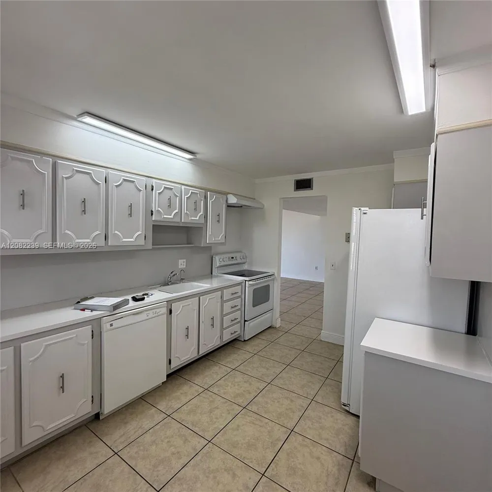 2851 NE 183rd St #501E Aventura, FL 33160